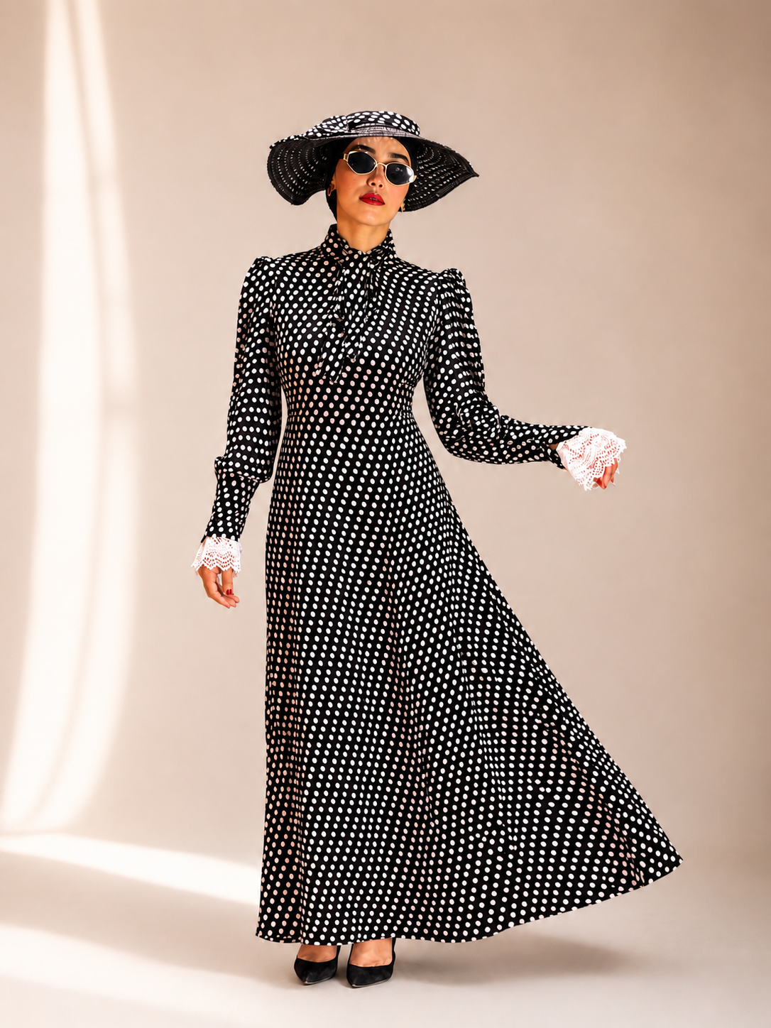 Robe Longue Sophistiquée à Pois
